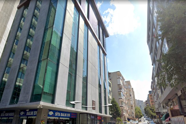 Offis 16 Vefabey Sk. Kapalı otoparklı Yeni Bina-1+1 ofisler