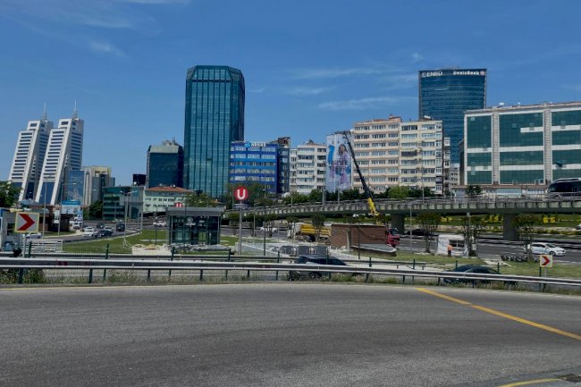 Gayrettepe Yıldız Posta Cd Bölgesi Üst Segment Ofis İçin Hedef Lokasyon mu?