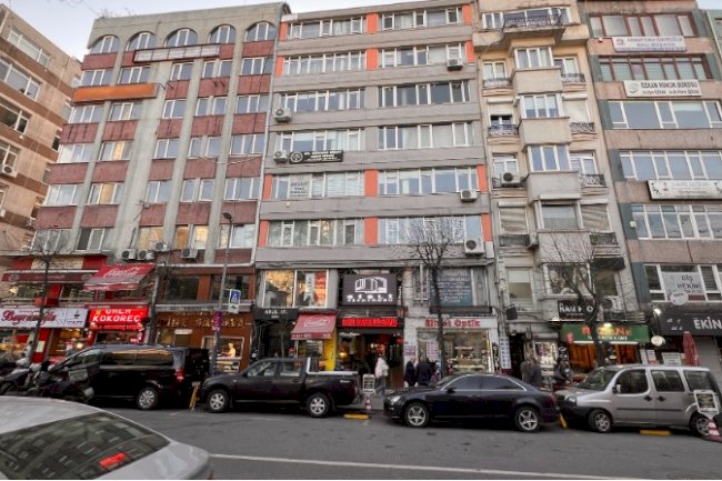 This is a commercial property investment opportunity, but it's only for a very short time.