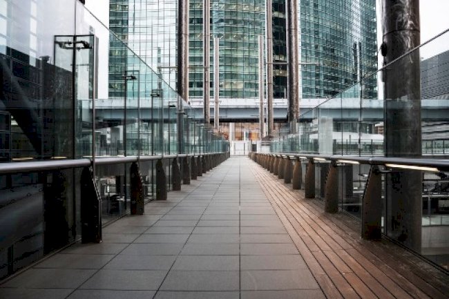 The current outlook for commercial real estate investment in Gayrettepe.