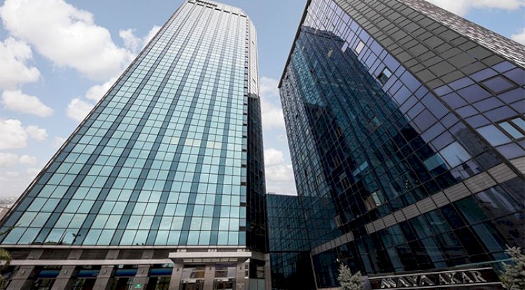 İstanbul ve Büyükdere Cd’nin Marka Ticari İş Merkezi: Maya Akar Center