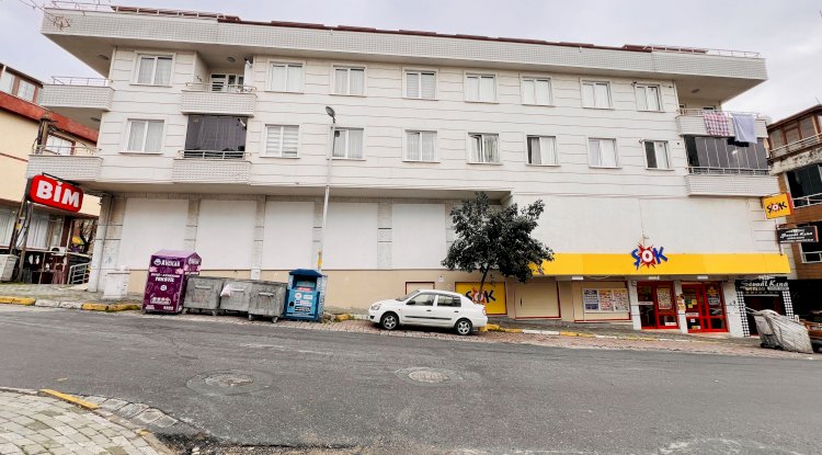 Shop Suitable for Investment with Corporate Tenants in Avcılar.