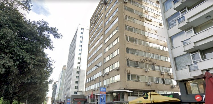 Dedeman İş Merkezi, Gayrettepe nin En Kıymetli Konumunda Geniş Ofis Alanları Sunuyor.