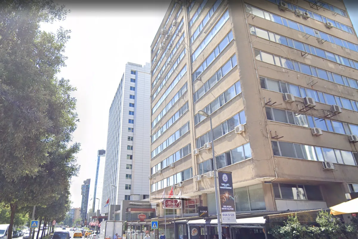 A commercial building in Gayrettepe — representative image